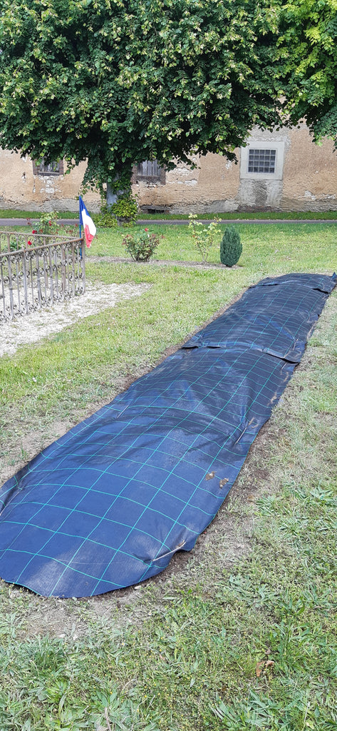 Toile de paillage noire 130g/m2 (larg. 3,30 m) – La Halte Verte